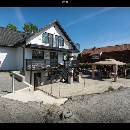 Lagenhet I Villa Pa Fornudden Tyreso Ngoại thất bức ảnh