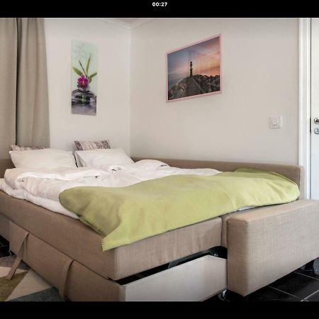 Lagenhet I Villa Pa Fornudden Tyreso Ngoại thất bức ảnh