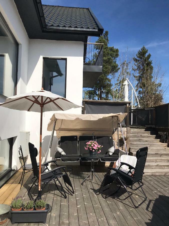 Lagenhet I Villa Pa Fornudden Tyreso Ngoại thất bức ảnh