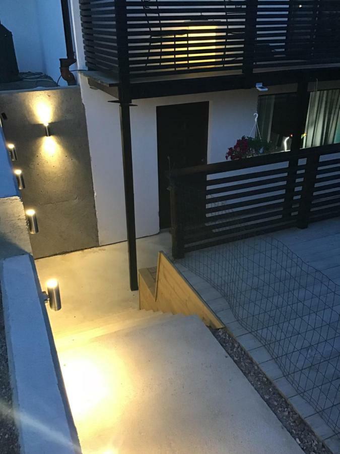 Lagenhet I Villa Pa Fornudden Tyreso Ngoại thất bức ảnh