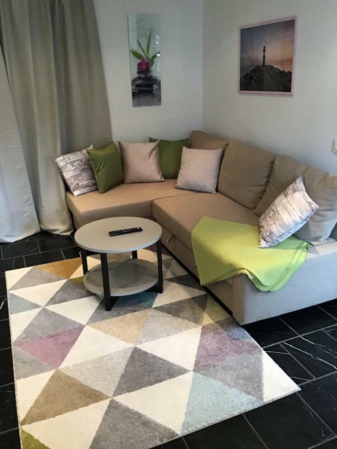 Lagenhet I Villa Pa Fornudden Tyreso Ngoại thất bức ảnh